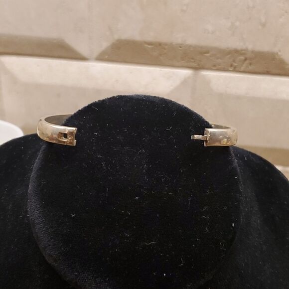 STERLING SILVER & ONYX Bangle - Picture 7 of 7